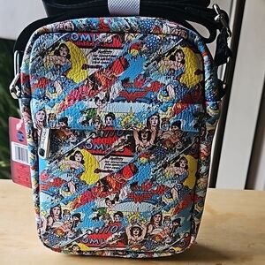 DC COMICS WONDER WOMEN CROSSBODY